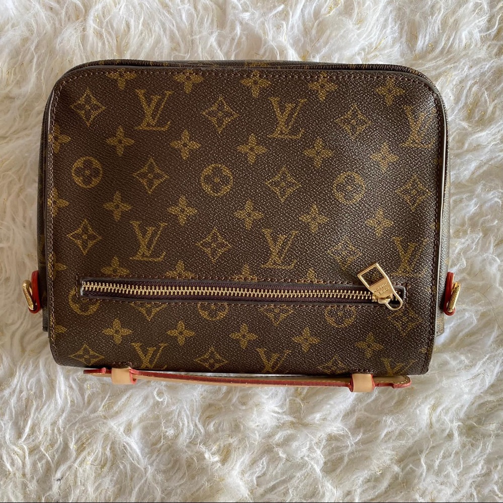 Original Louis Vuitton cross-multi wear bag.